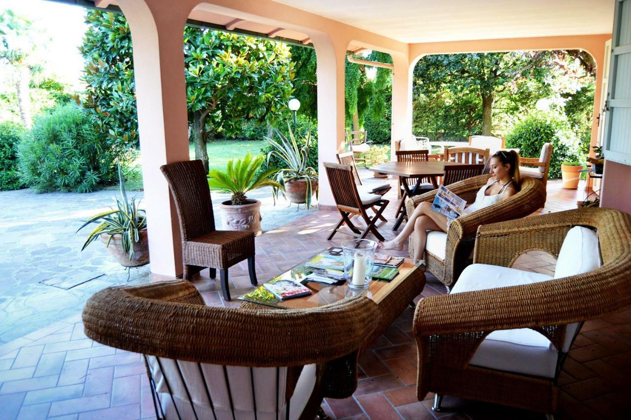 Il Casale Bed and Breakfast San Giovanni In Marignano Exteriör bild